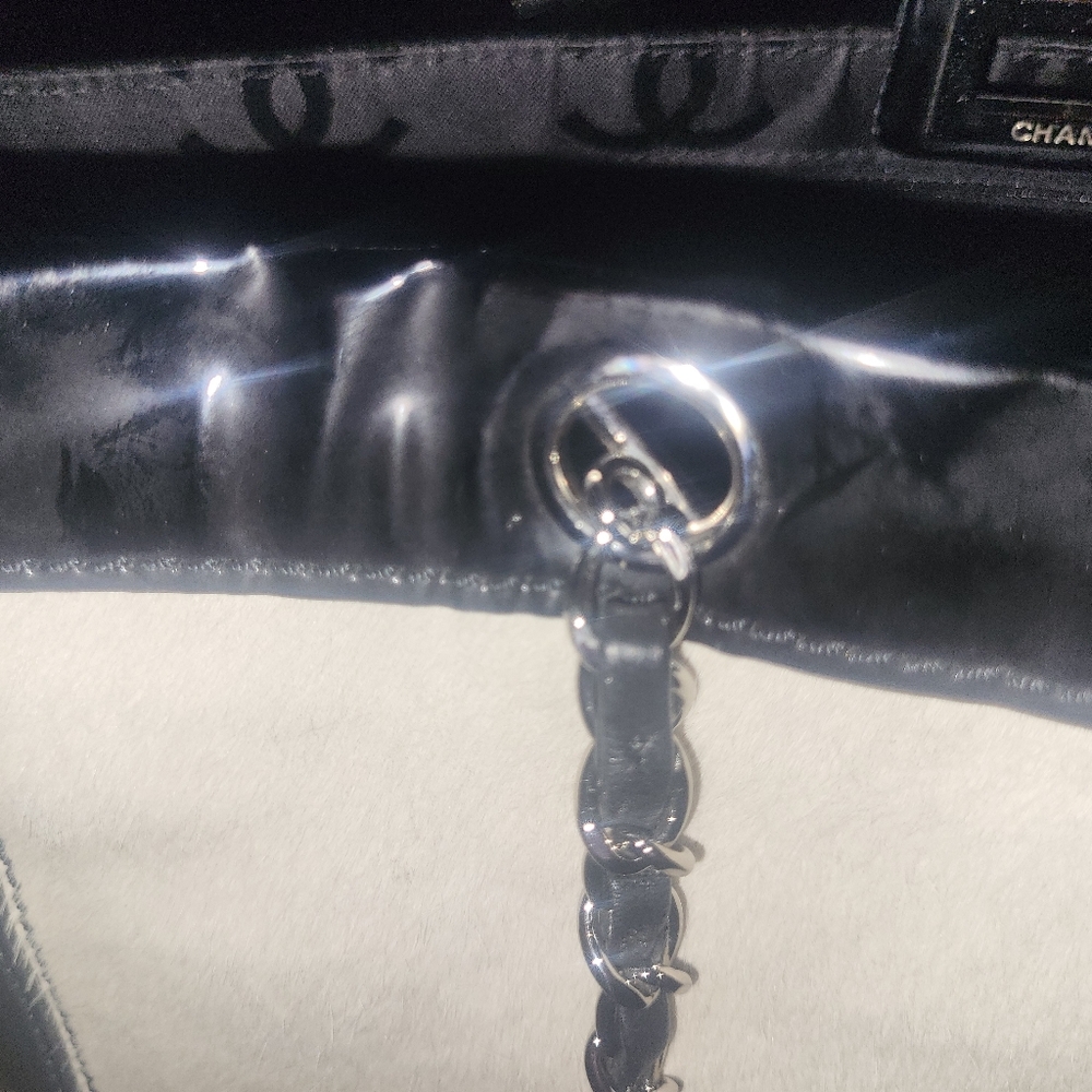 Chanel Black Patent Leather and White Pony Hair*  Runway Tote - Picture 13 of 14